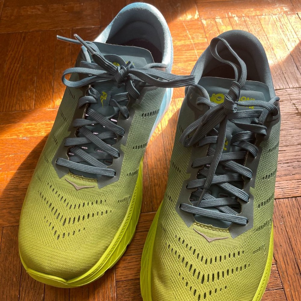 Hoka One One Mach 2